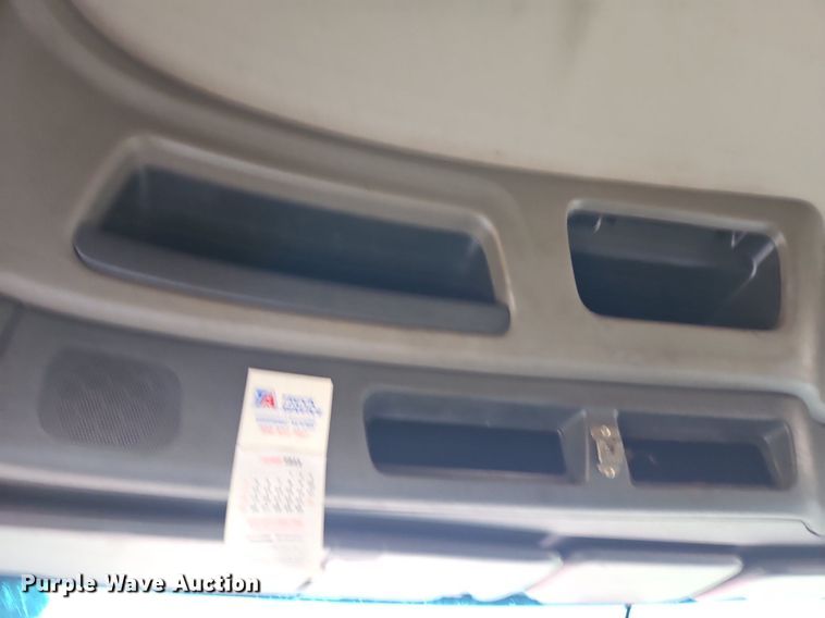 image for item LM9090 2016 Peterbilt 579  semi truck