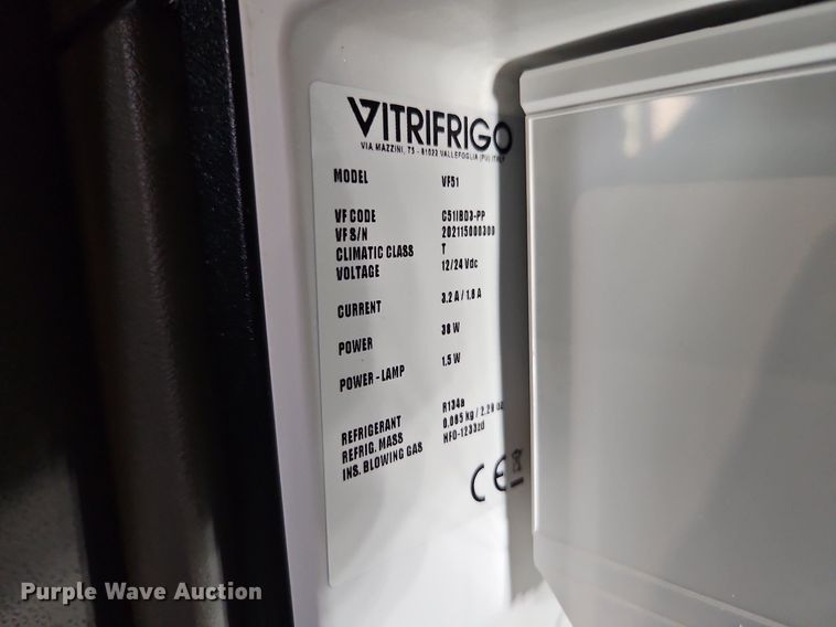 image for item LM9090 2016 Peterbilt 579  semi truck