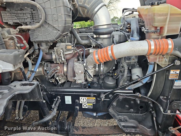 image for item LM9090 2016 Peterbilt 579  semi truck