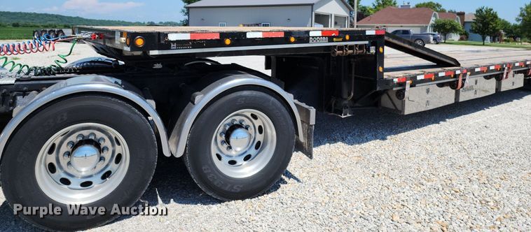 image for item MG9672 2014 Doonan 532DCBGDHEEPD  drop deck equipment trailer