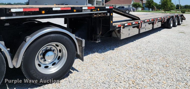image for item MG9672 2014 Doonan 532DCBGDHEEPD  drop deck equipment trailer