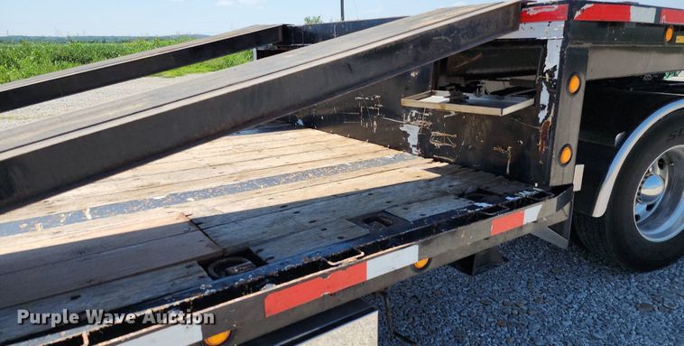 image for item MG9672 2014 Doonan 532DCBGDHEEPD  drop deck equipment trailer