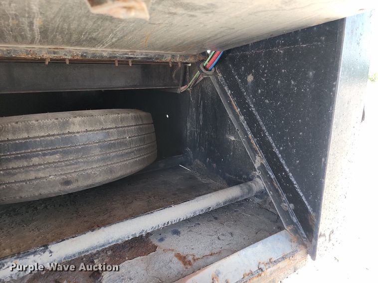 image for item MG9672 2014 Doonan 532DCBGDHEEPD  drop deck equipment trailer