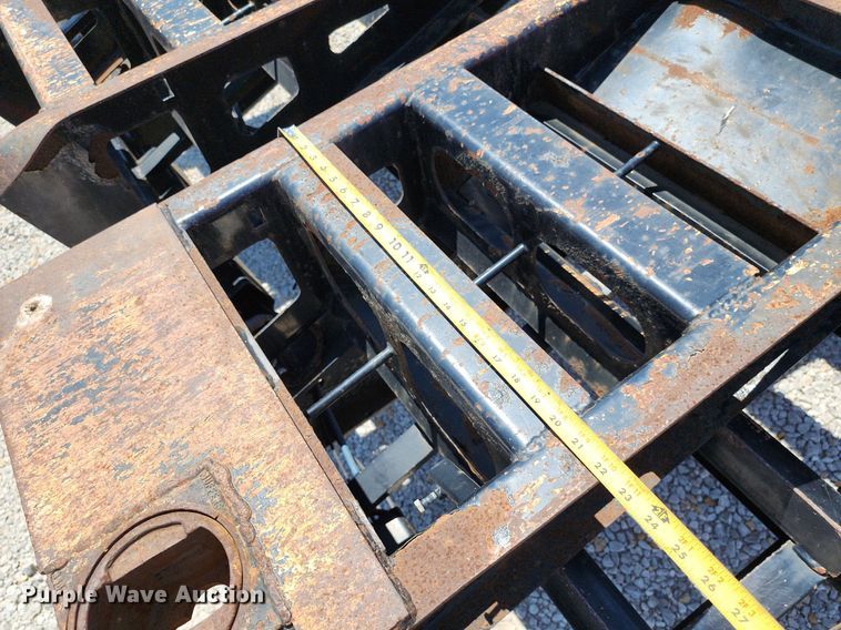 image for item MG9672 2014 Doonan 532DCBGDHEEPD  drop deck equipment trailer