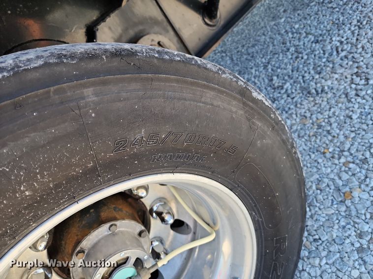 image for item MG9672 2014 Doonan 532DCBGDHEEPD  drop deck equipment trailer