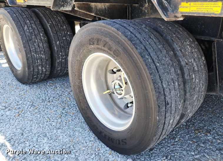 image for item MG9672 2014 Doonan 532DCBGDHEEPD  drop deck equipment trailer