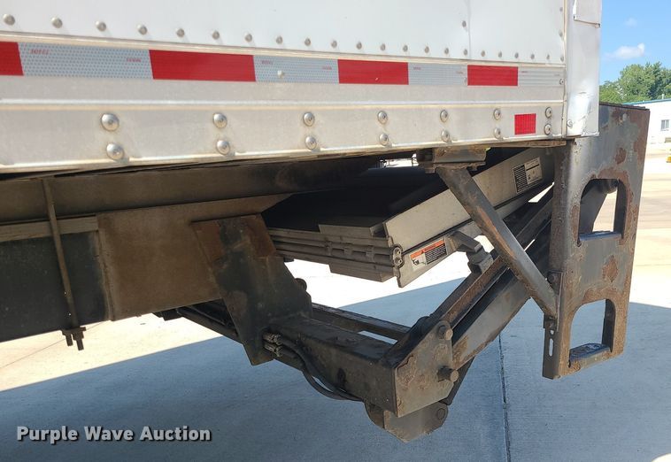 image for item MG9711 2017 Hino 268A  box truck