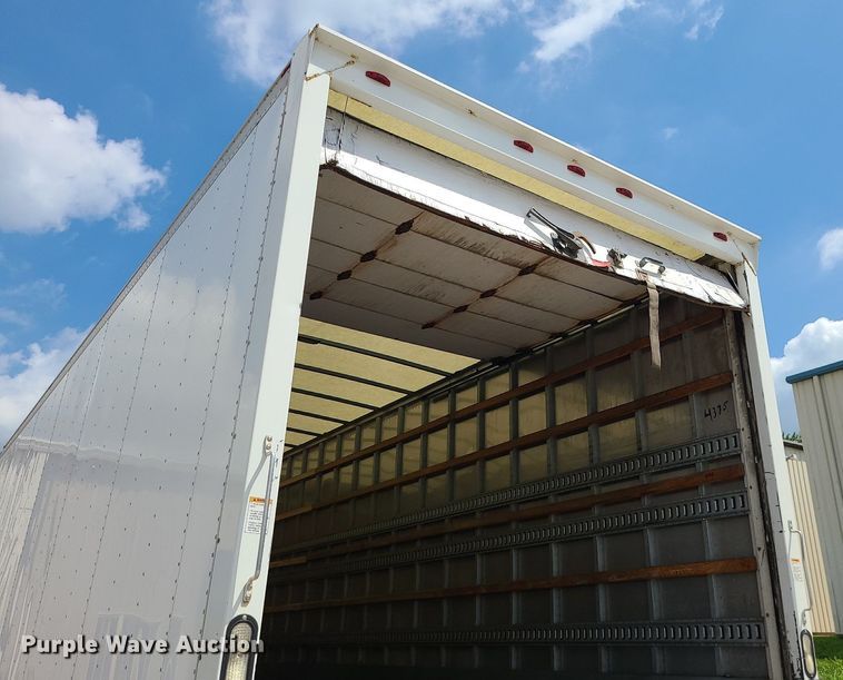 image for item MG9711 2017 Hino 268A  box truck