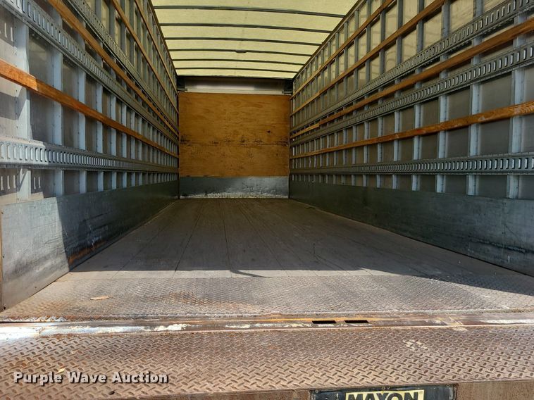 image for item MG9711 2017 Hino 268A  box truck