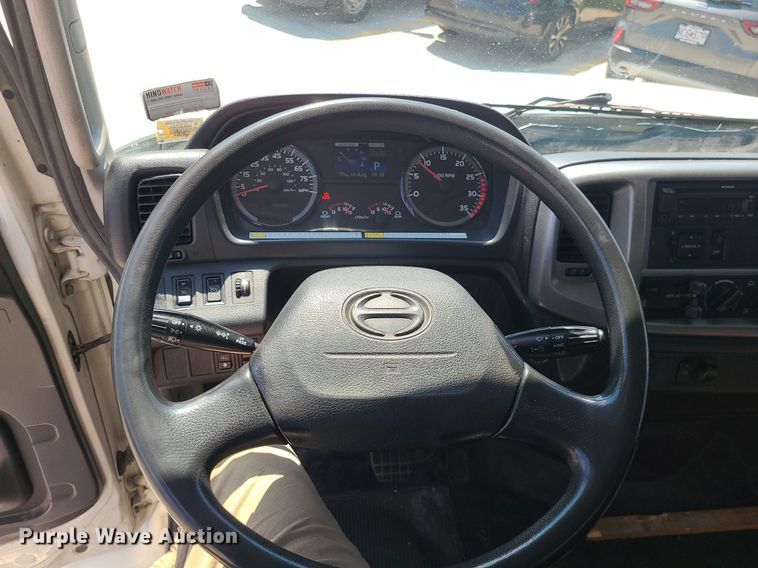 image for item MG9711 2017 Hino 268A  box truck