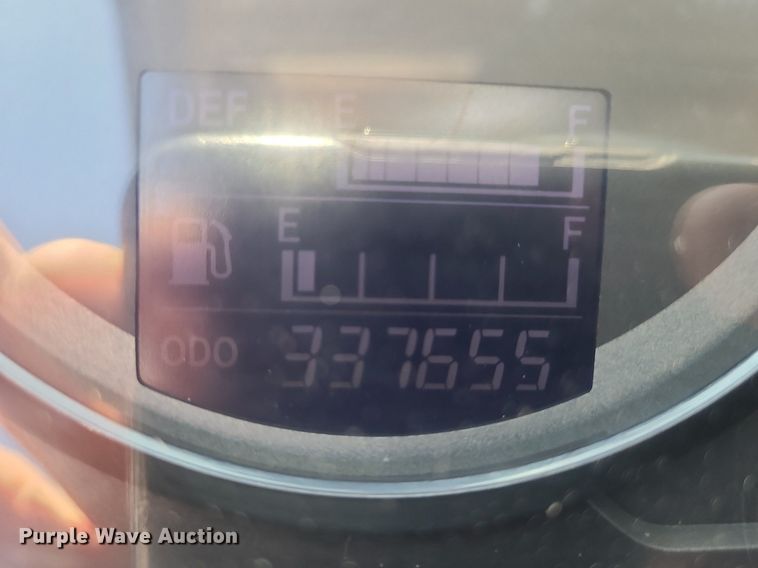 image for item MG9711 2017 Hino 268A  box truck