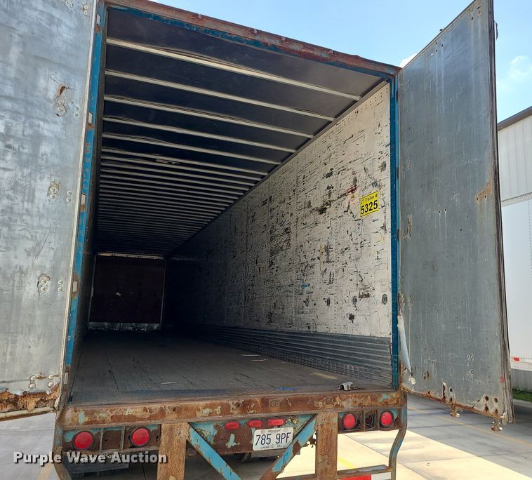 image for item MG9712 1997 Wabash CP-102  dry van trailer