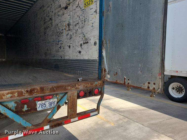 image for item MG9712 1997 Wabash CP-102  dry van trailer