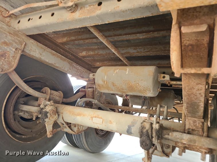 image for item MG9712 1997 Wabash CP-102  dry van trailer