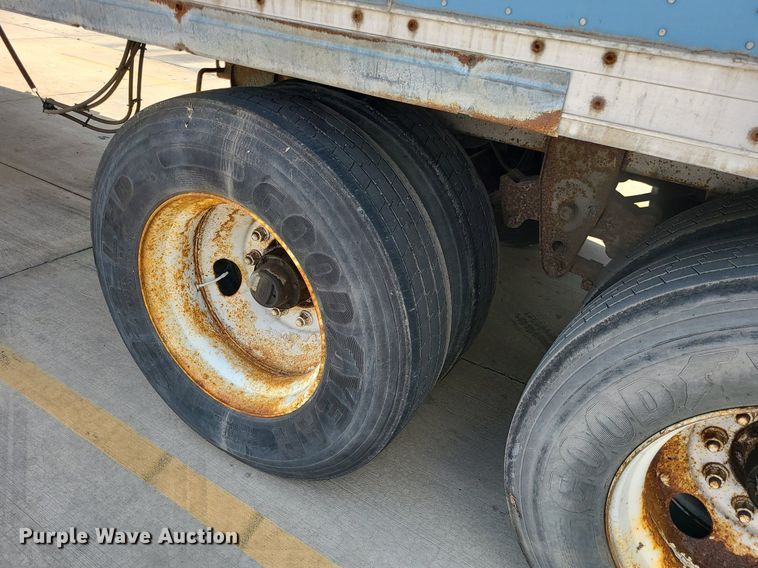 image for item MG9712 1997 Wabash CP-102  dry van trailer