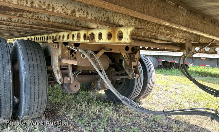 image for item ML9081 2004 Lufkin TFV-IPST  dry van trailer