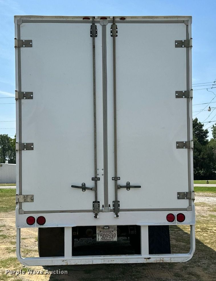 image for item ML9082 2004 Lufkin TFV-IPST  dry van trailer