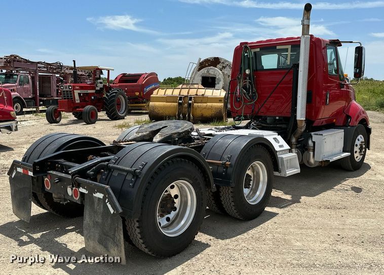 image for item ML9097 2017 International ProStar 122  semi truck