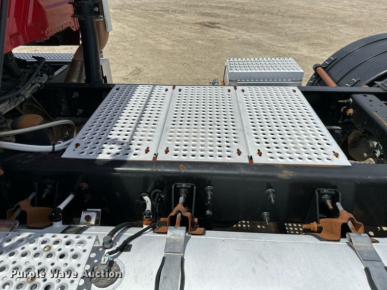 image for item ML9097 2017 International ProStar 122  semi truck