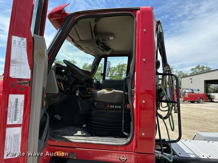 image for item ML9097 2017 International ProStar 122  semi truck