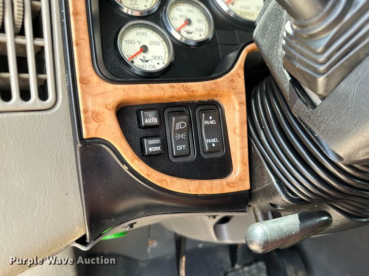 image for item ML9097 2017 International ProStar 122  semi truck