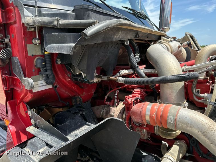 image for item ML9097 2017 International ProStar 122  semi truck