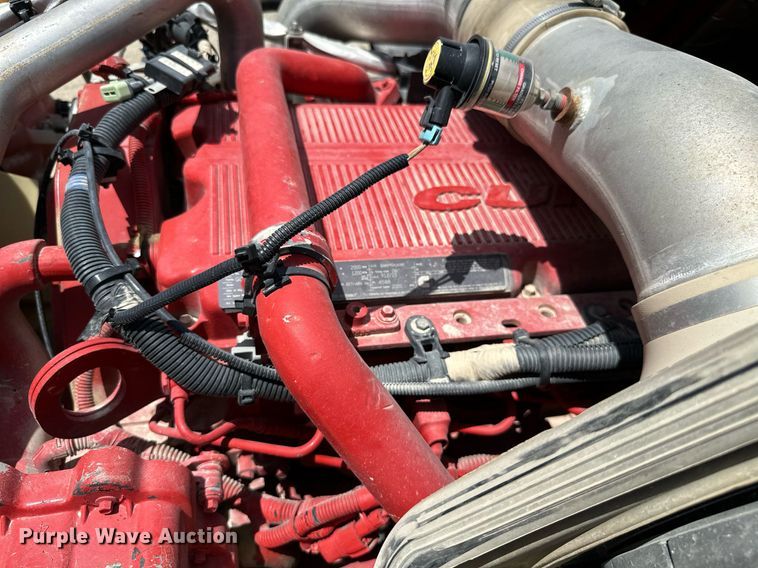 image for item ML9097 2017 International ProStar 122  semi truck