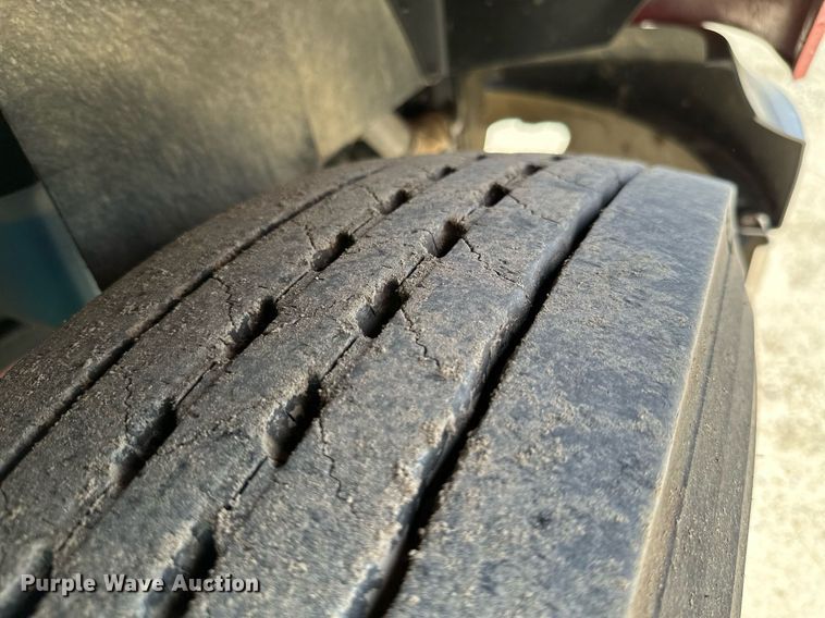 image for item ML9097 2017 International ProStar 122  semi truck