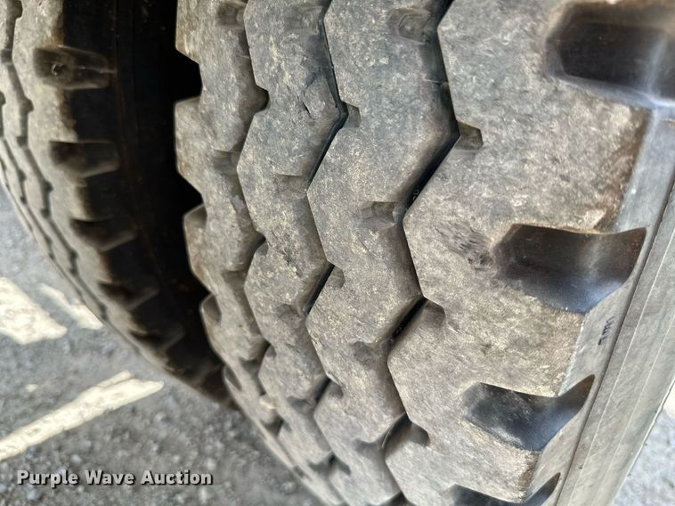 image for item ML9097 2017 International ProStar 122  semi truck