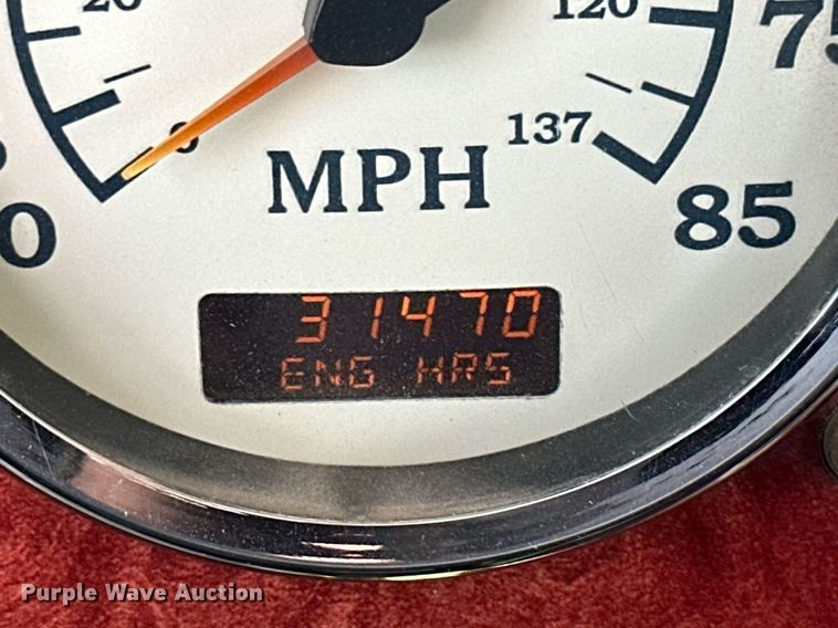 image for item ML9098 2003 International 9400i  semi truck