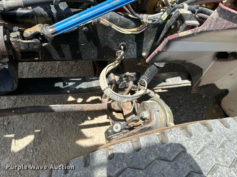 image for item ML9098 2003 International 9400i  semi truck