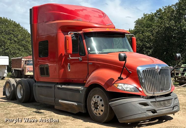 image for item ML9105 2013 International ProStar  semi truck