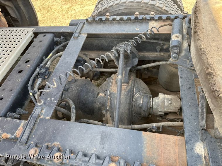 image for item ML9105 2013 International ProStar  semi truck