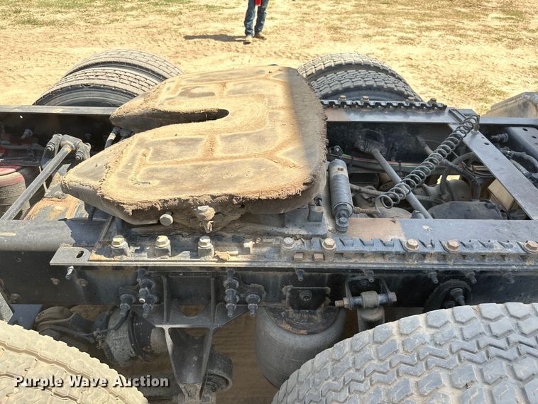 image for item ML9105 2013 International ProStar  semi truck