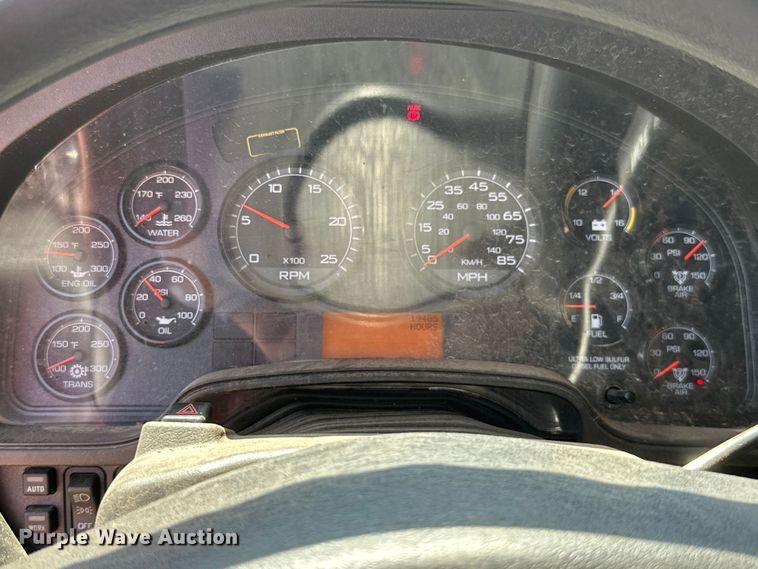 image for item ML9105 2013 International ProStar  semi truck