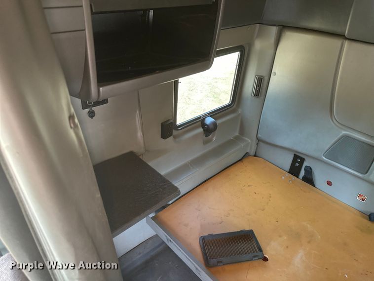 image for item ML9105 2013 International ProStar  semi truck