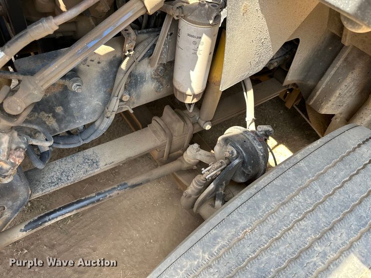 image for item ML9105 2013 International ProStar  semi truck