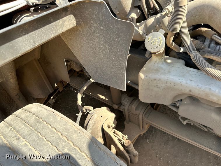 image for item ML9105 2013 International ProStar  semi truck