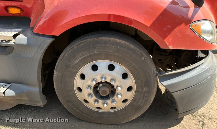 image for item ML9105 2013 International ProStar  semi truck