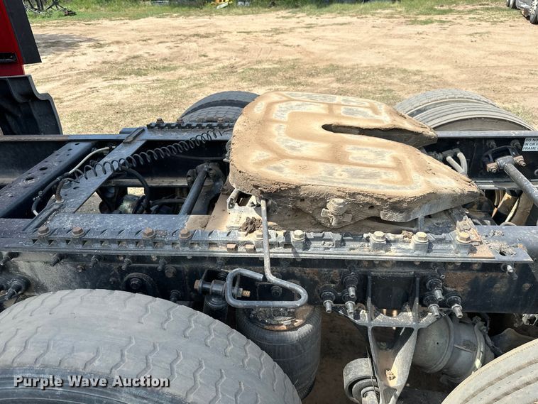 image for item ML9106 2013 International ProStar  semi truck