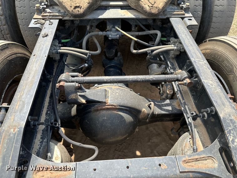 image for item ML9106 2013 International ProStar  semi truck