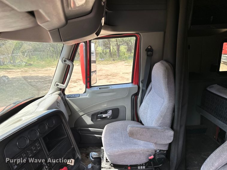 image for item ML9106 2013 International ProStar  semi truck