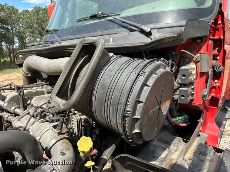 image for item ML9106 2013 International ProStar  semi truck