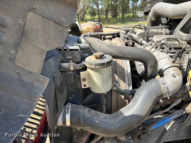 image for item ML9106 2013 International ProStar  semi truck