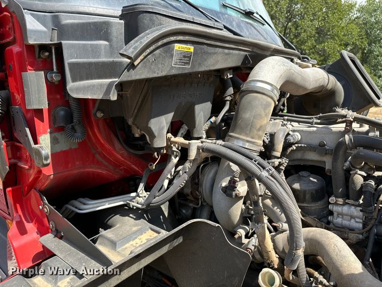 image for item ML9106 2013 International ProStar  semi truck