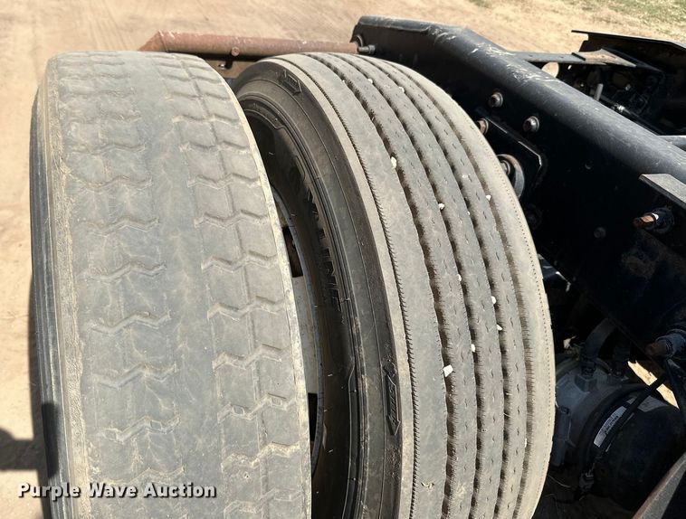 image for item ML9106 2013 International ProStar  semi truck