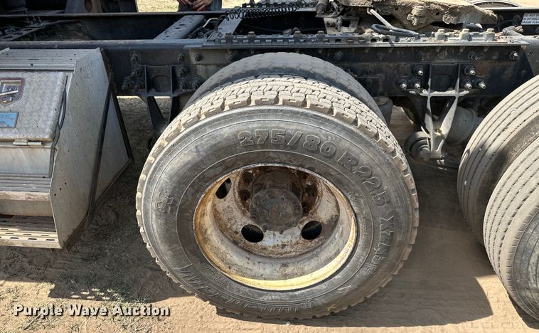 image for item ML9106 2013 International ProStar  semi truck