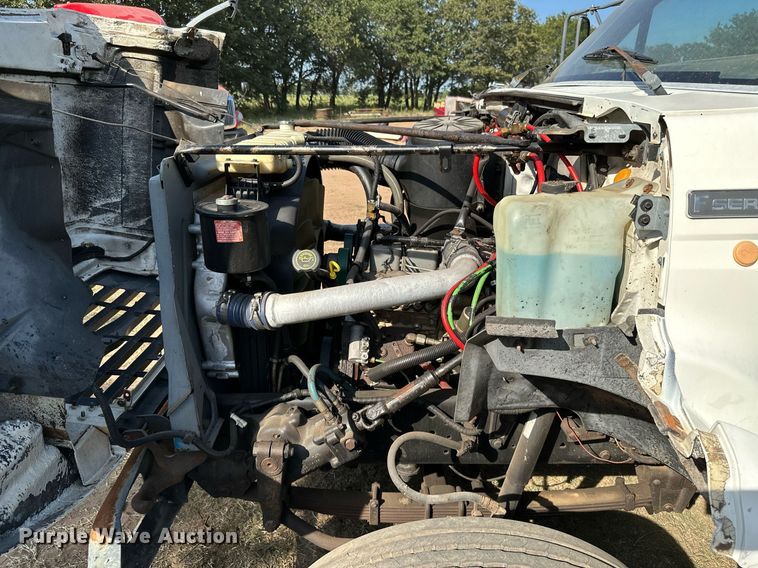 image for item ML9107 1997 Ford F800  flatbed truck