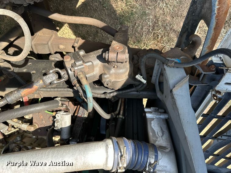 image for item ML9107 1997 Ford F800  flatbed truck