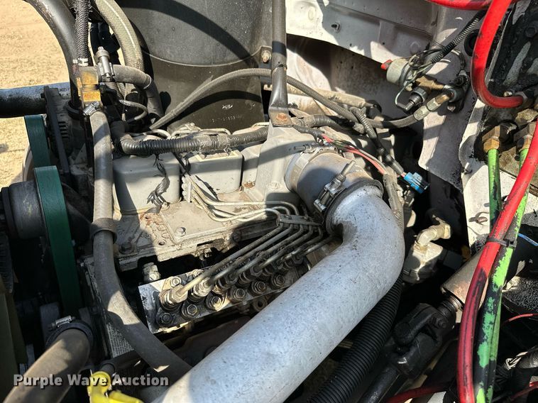 image for item ML9107 1997 Ford F800  flatbed truck